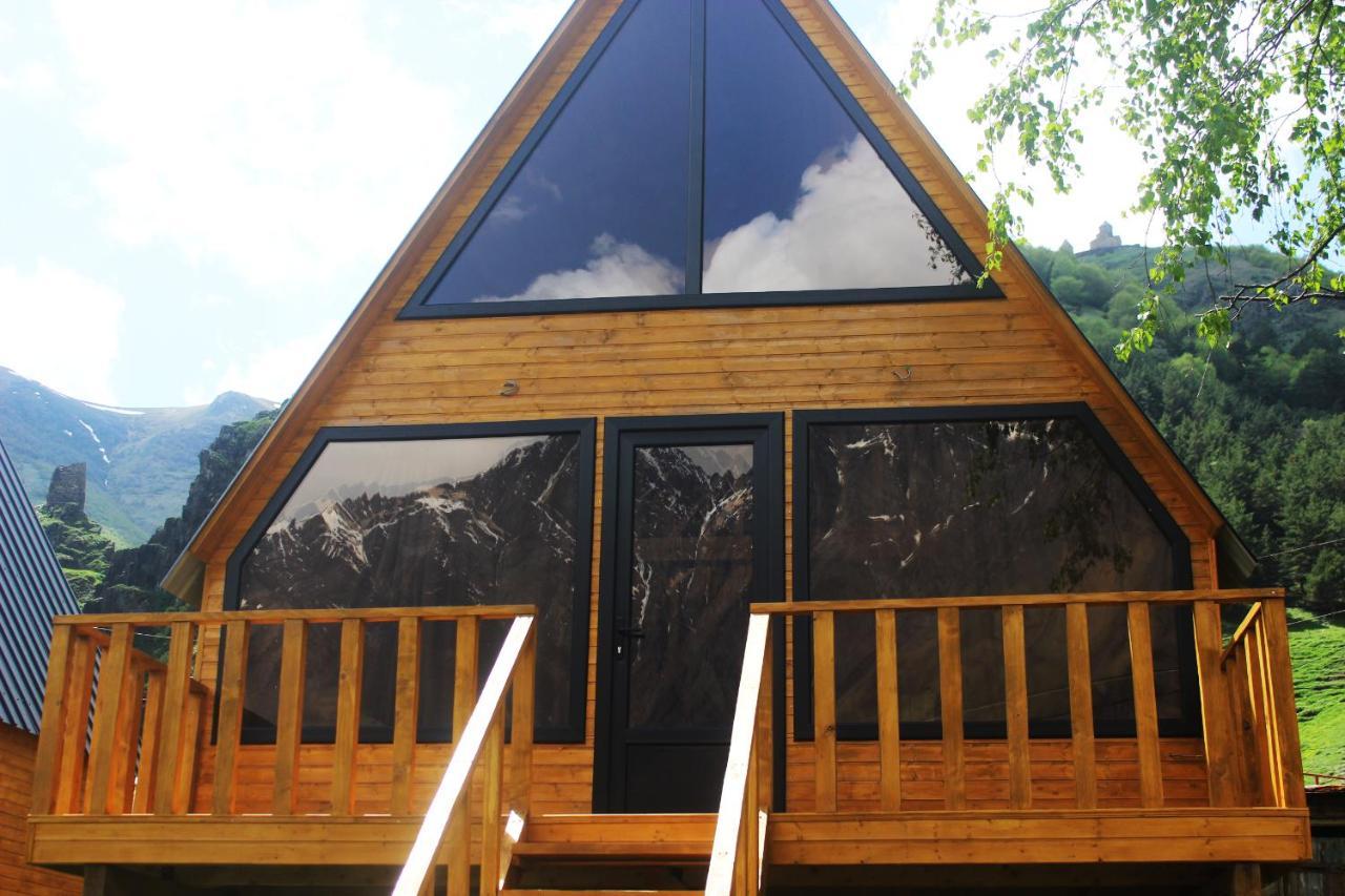 Pine Chalet Kazbegi Esterno foto