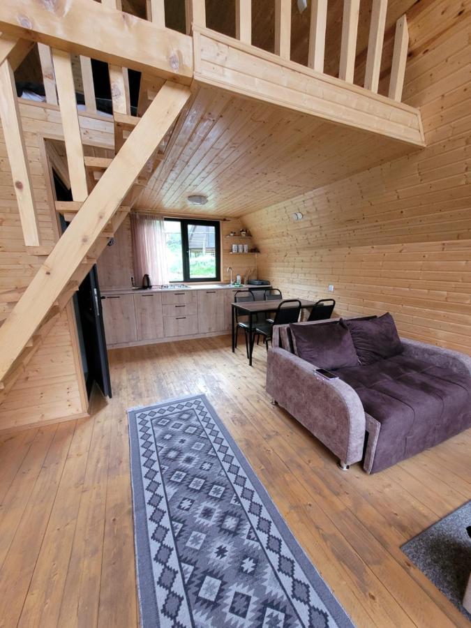 Pine Chalet Kazbegi Esterno foto