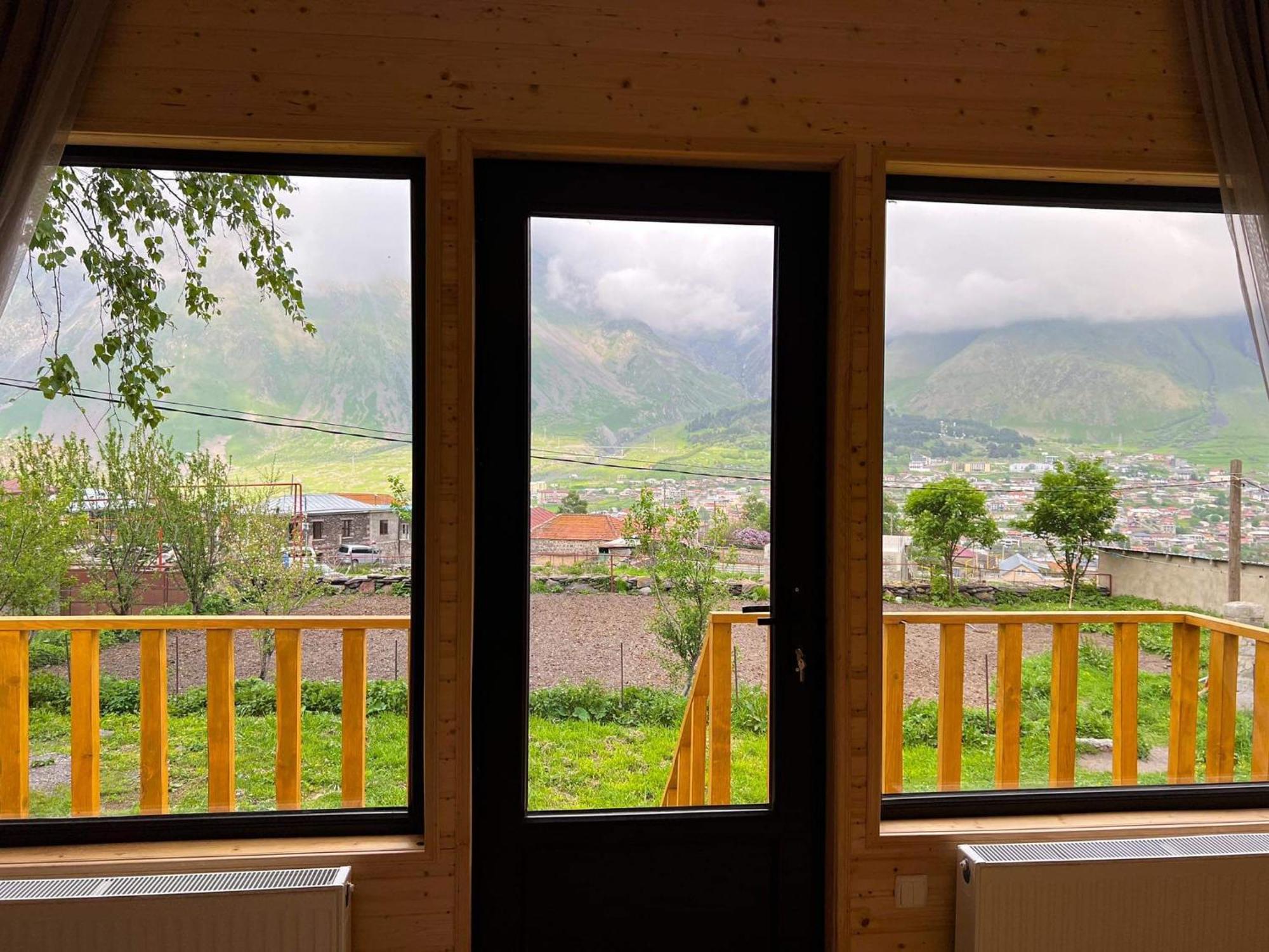Pine Chalet Kazbegi Camera foto